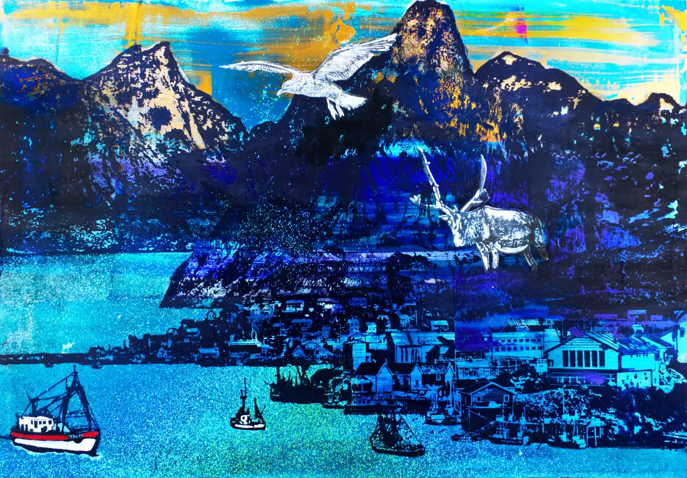 Norwegen VI – Ein weites Fjordpanorama in Blau und Türkis mit Rentier, Möwen und Fischerboot.